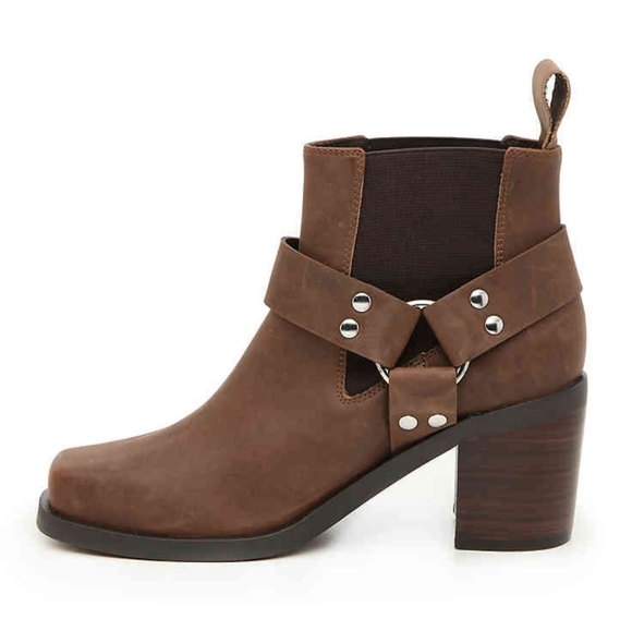 Sassy Ass Kicky Jane and the Shoe Leather Booties - Picture 4 of 8